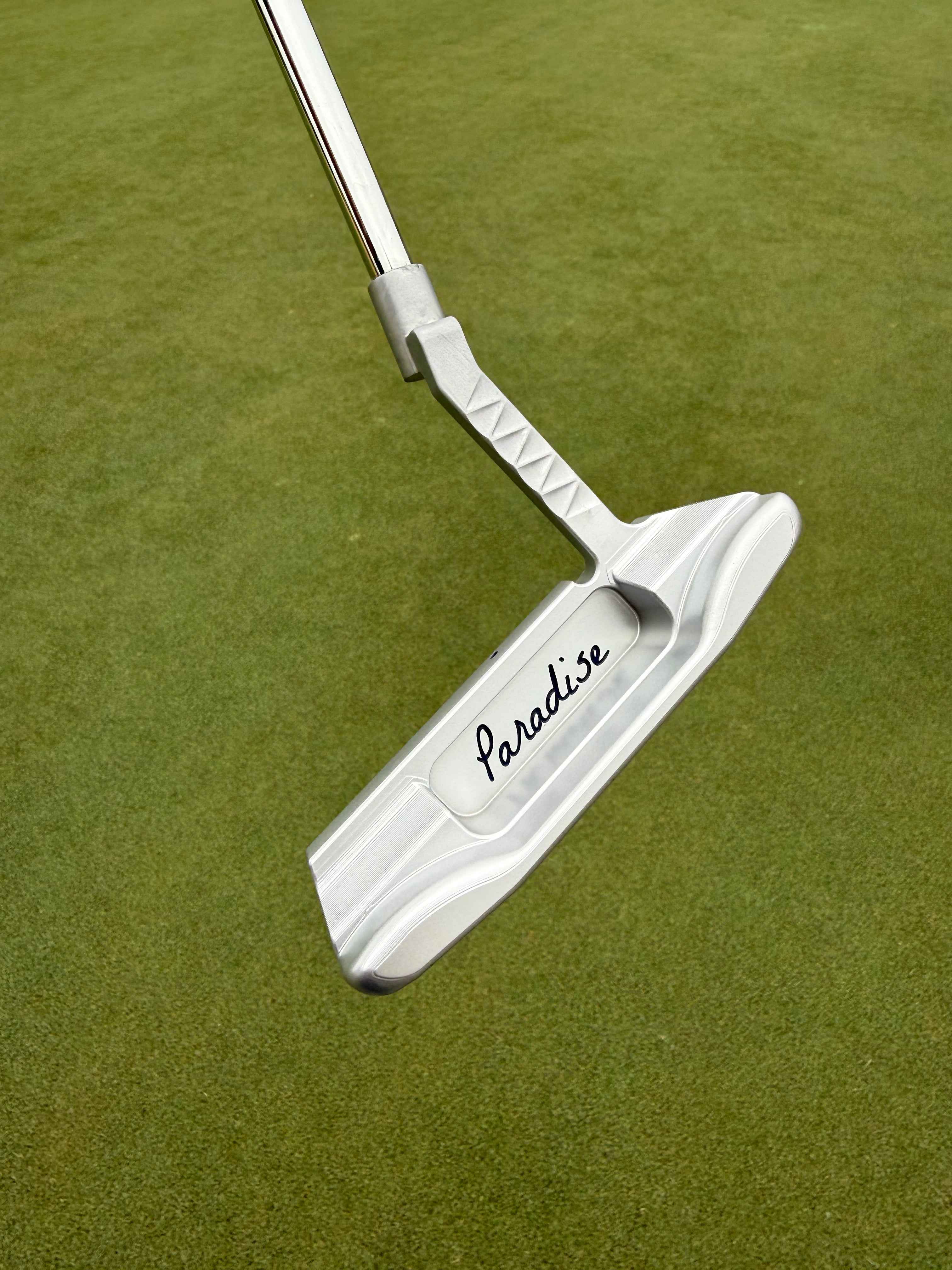 Cahow Limited left-handed blade putter by Paradise Golf